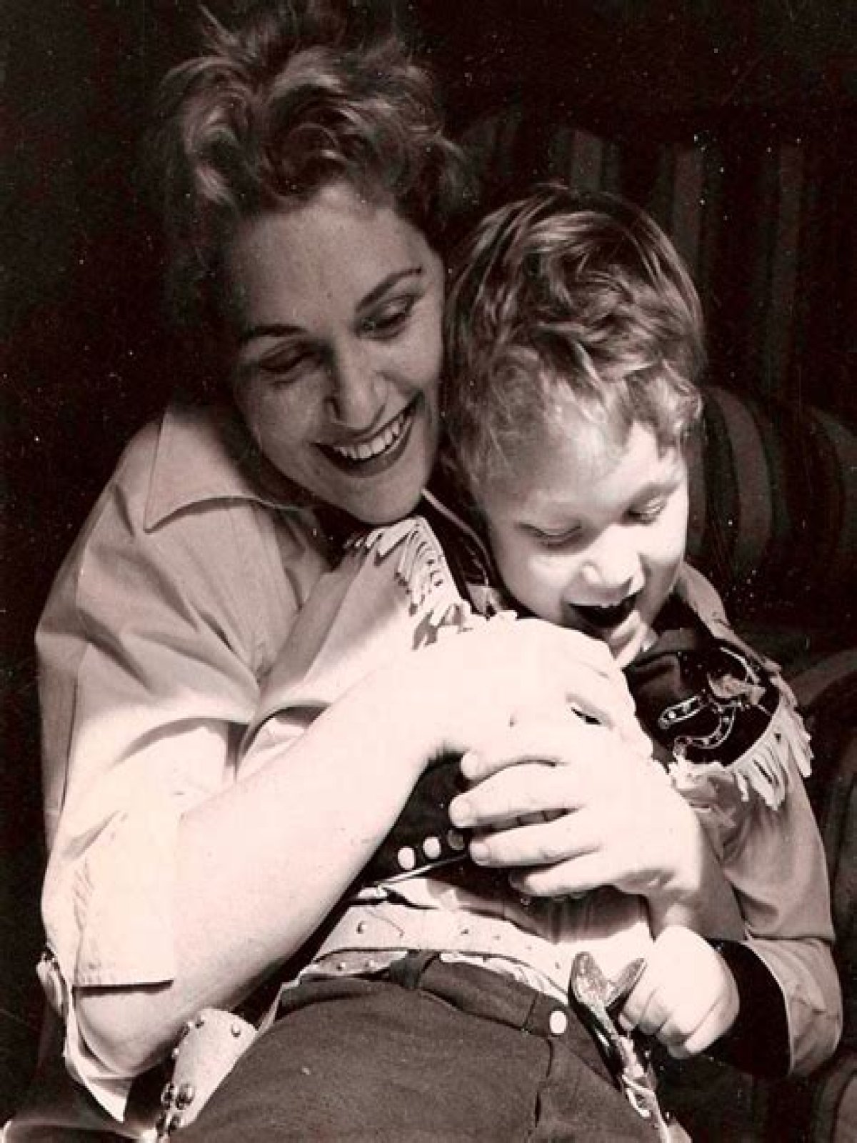Uncover The Inspiring Legacy Of Jonathan Oppenheimer's Children
