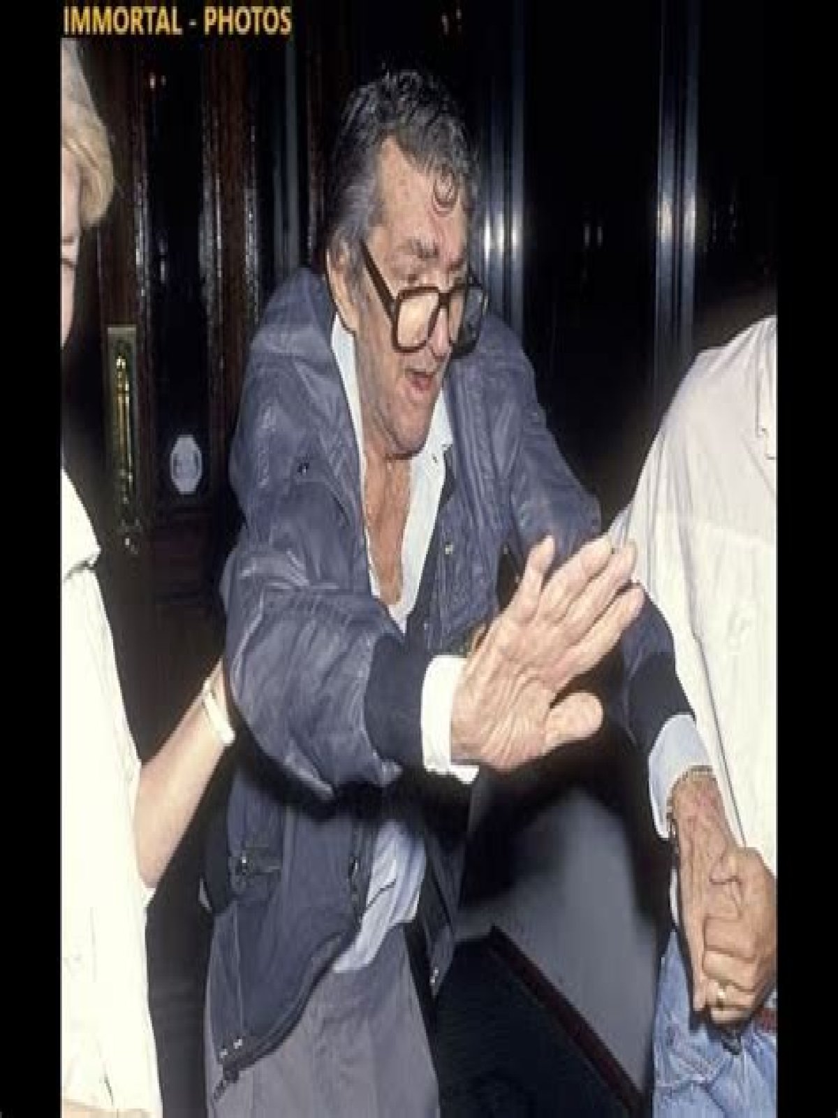 Unraveling The Final Moments: Who Was With Dean Martin When He Died?