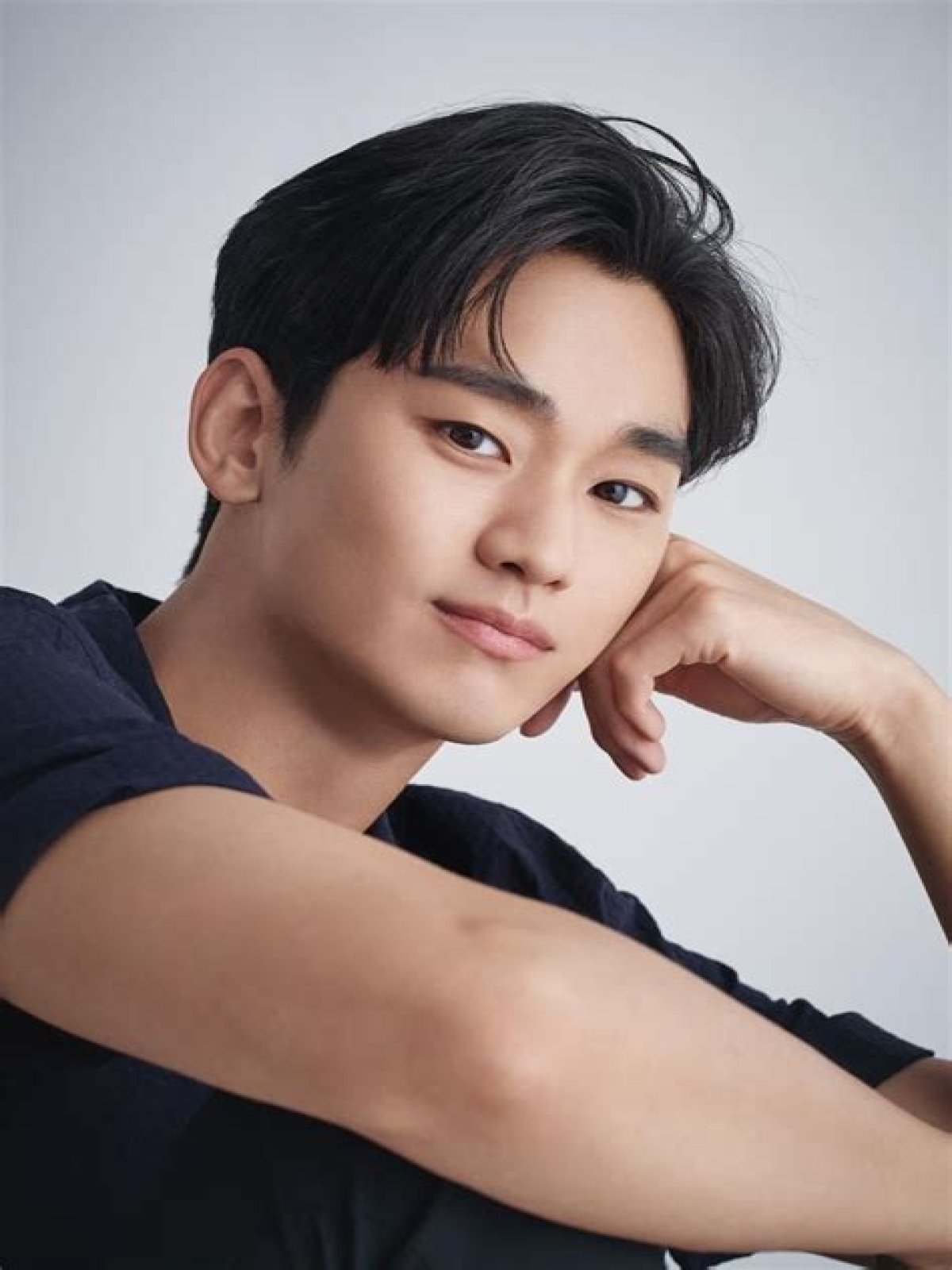 Unveiling The Truth Behind Kim Soo Hyun's Face Surgery